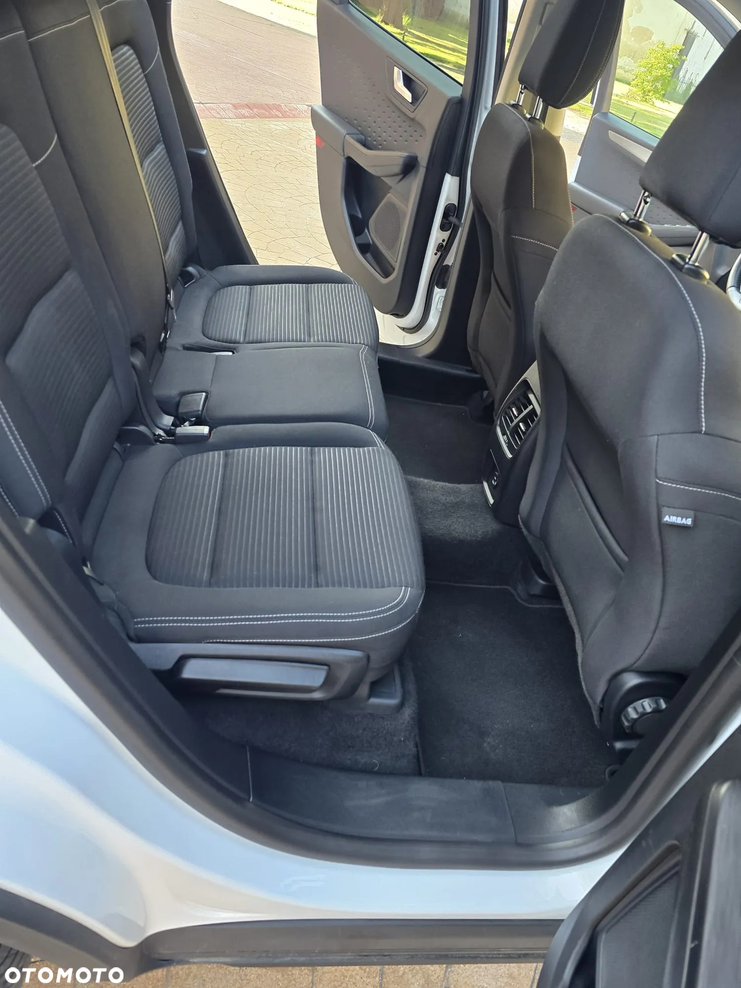 Ford Kuga 1.5 EcoBlue FWD Titanium - 10