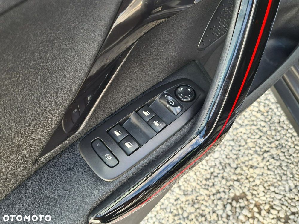 Peugeot 2008 PureTech 110 Stop&Start GT-Line Edition - 29