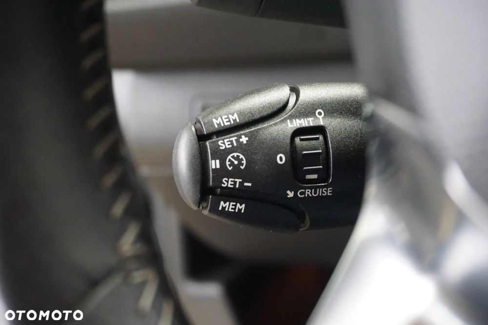 Peugeot 308 BlueHDi FAP 120 EAT6 Stop & Start Active - 33