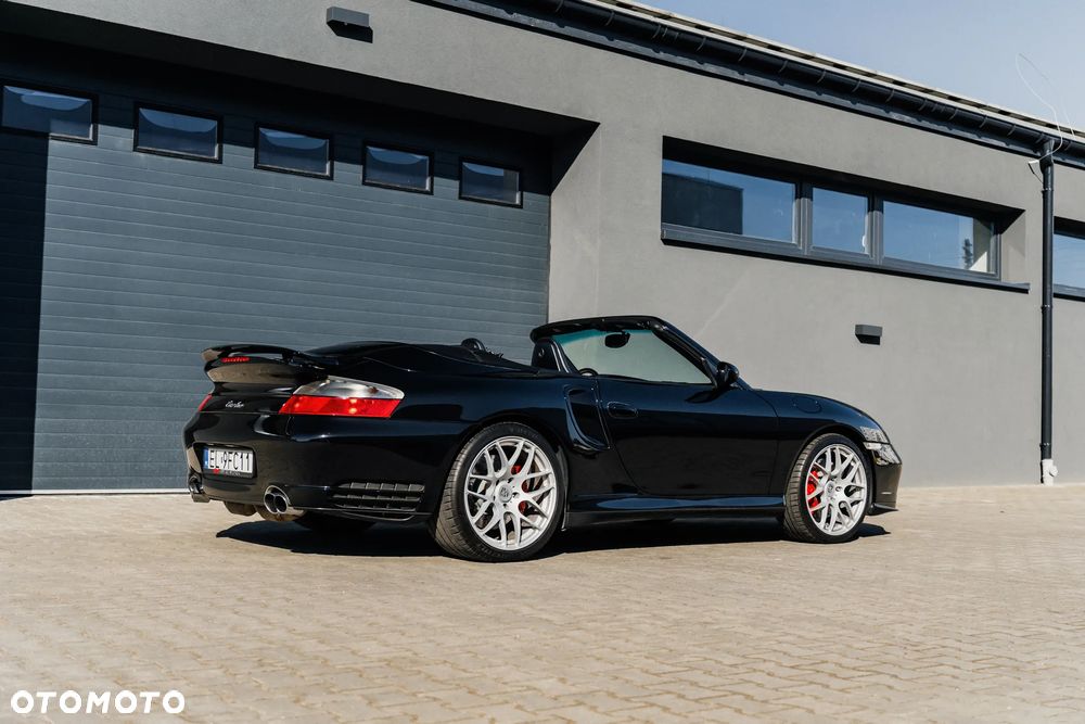 Porsche 911 - 16