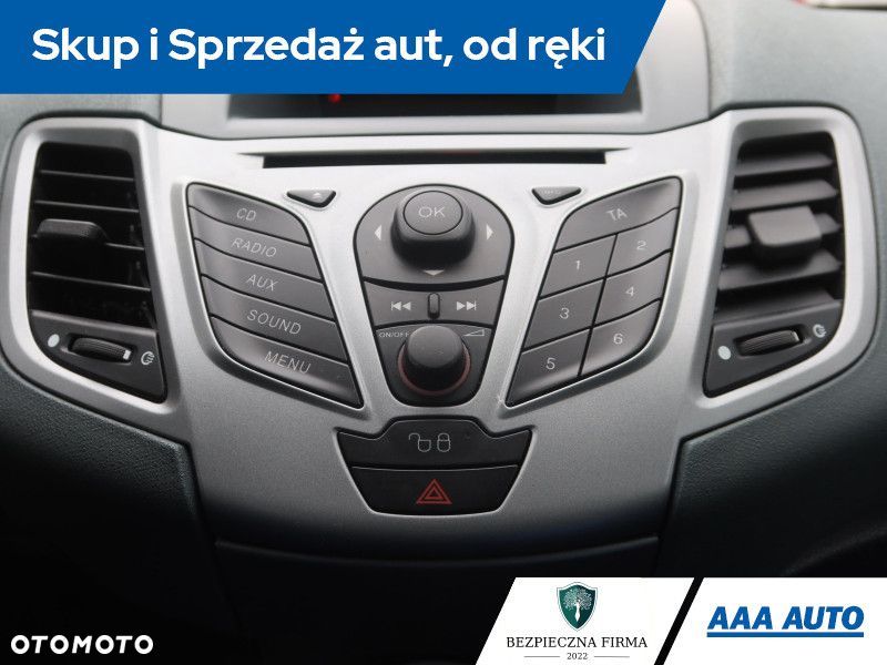 Ford Fiesta - 15