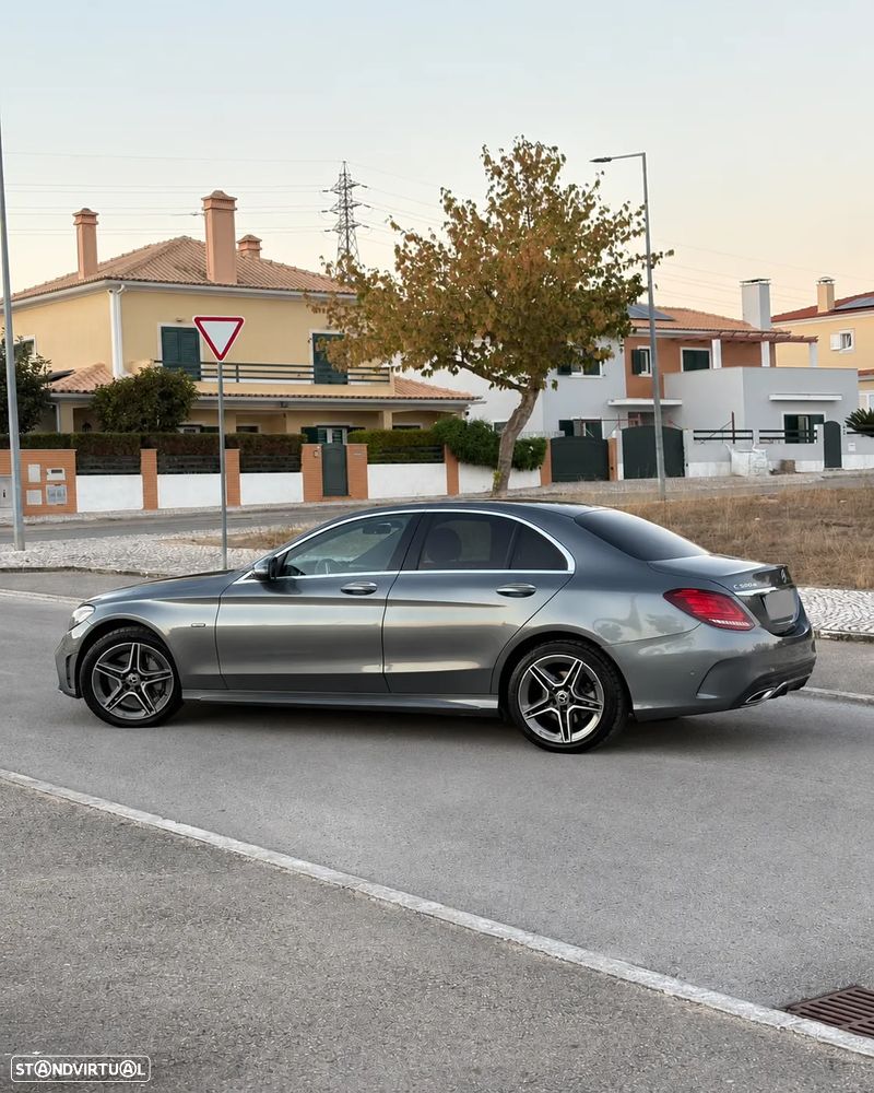 Mercedes-Benz C 300 de AMG Line - 3