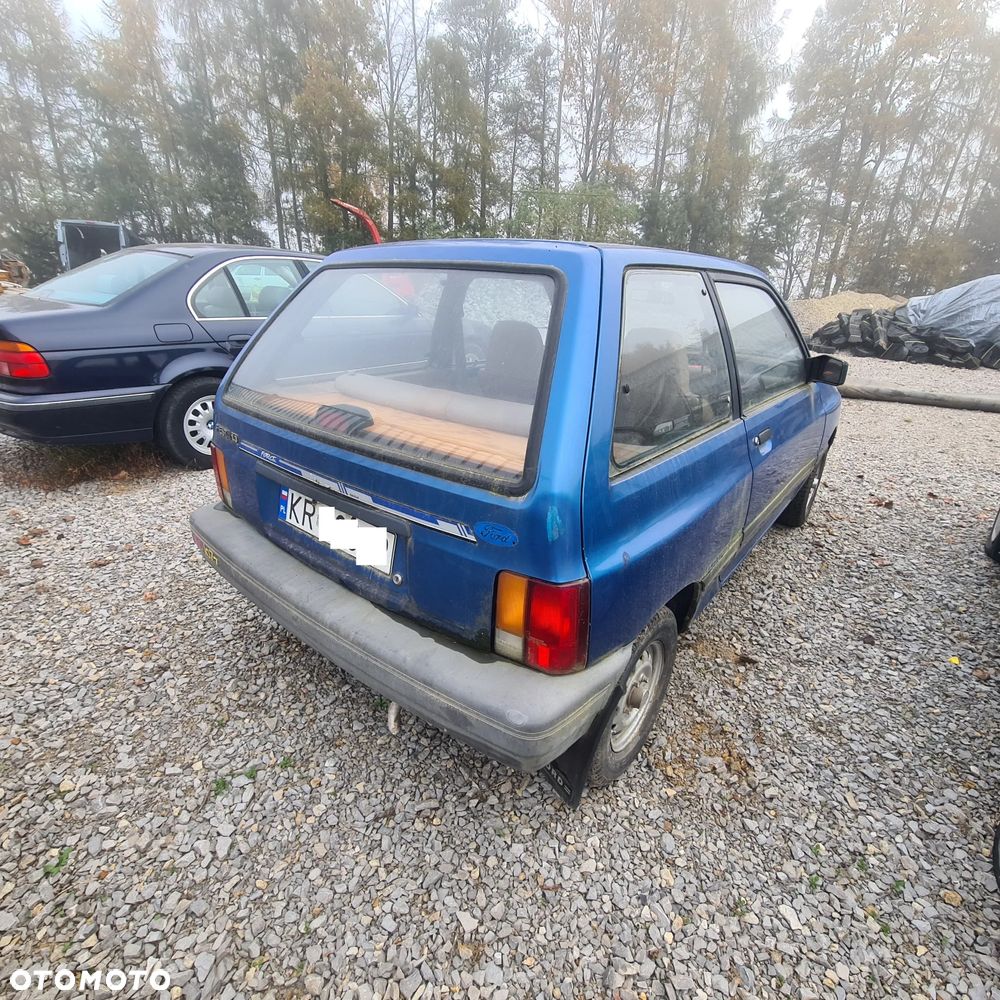 Ford Festiva - 2