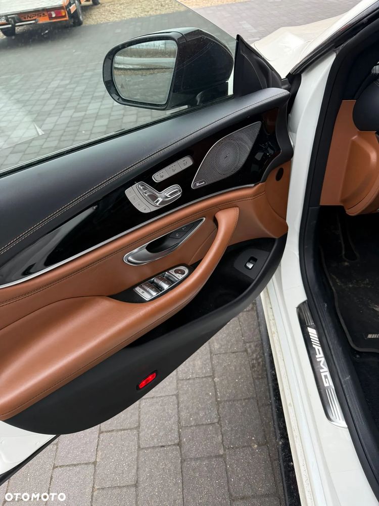 Mercedes-Benz AMG GT 43 4-Matic+ - 9