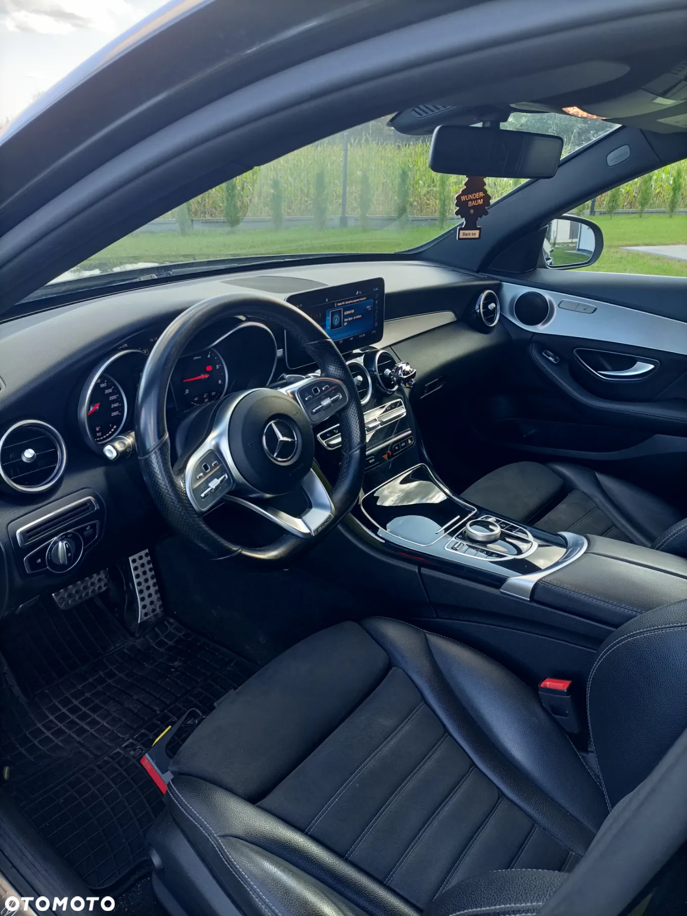 Mercedes-Benz Klasa C 180 d T 9G-TRONIC AMG Line - 10