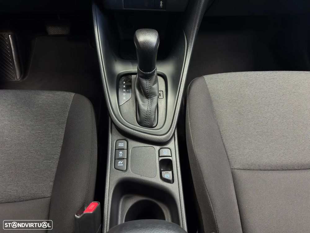 Toyota Yaris 1.5 HDF Comfort Plus - 21