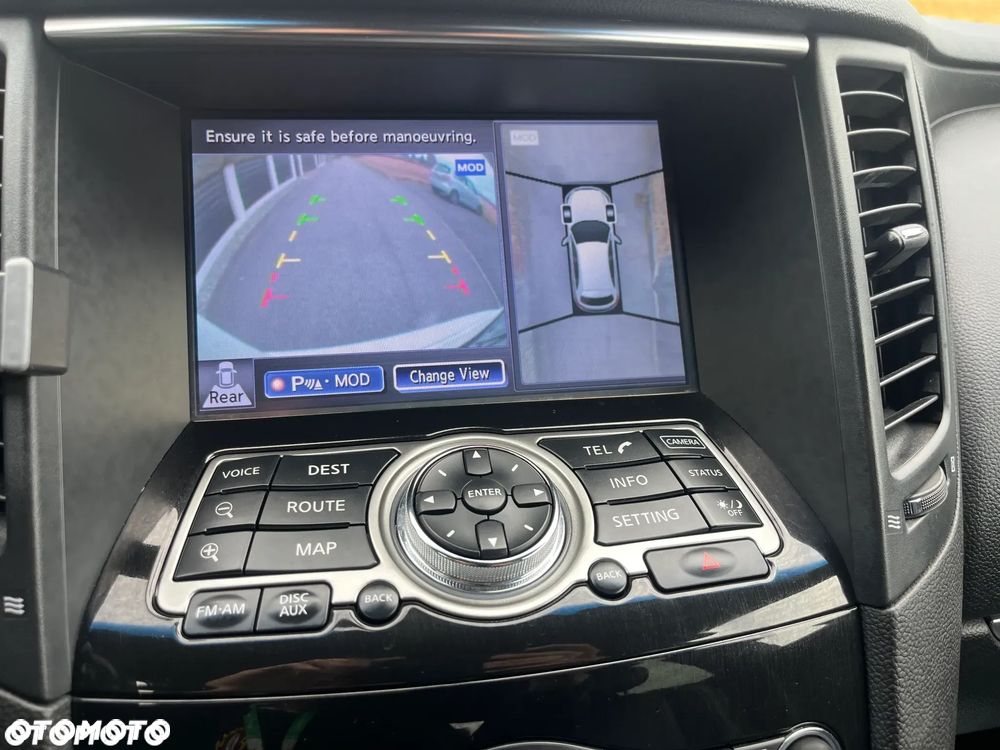 Infiniti FX FX30d S - 12