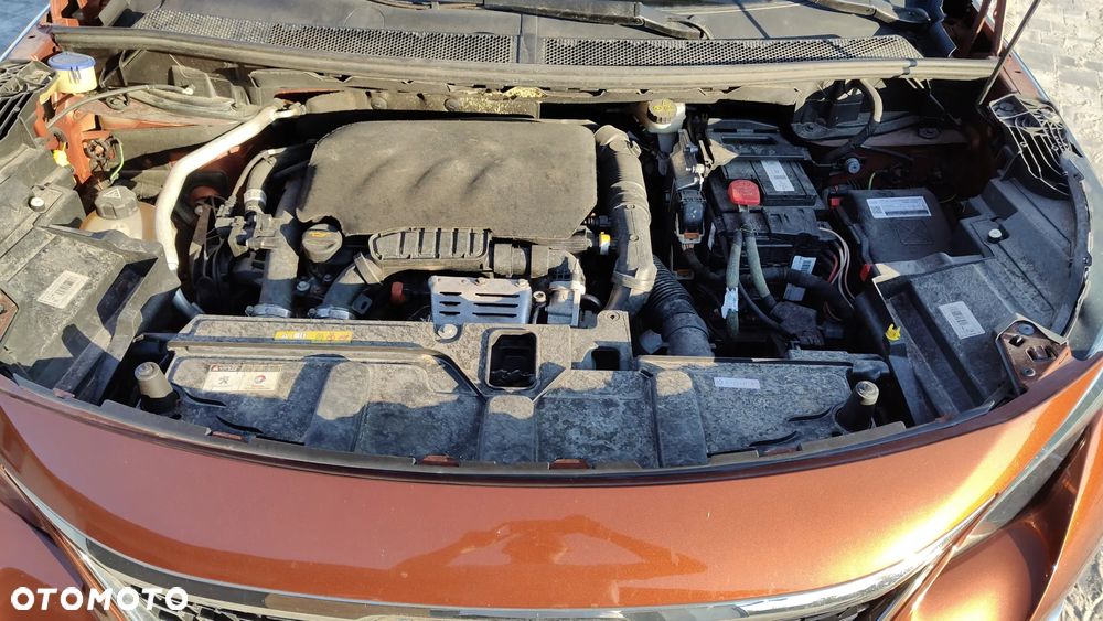 Peugeot 3008 1.2 PureTech Allure S&S EAT6 - 12
