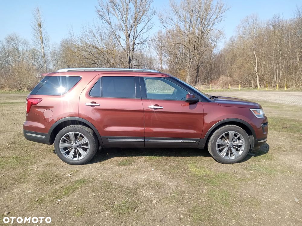 Ford Explorer - 11