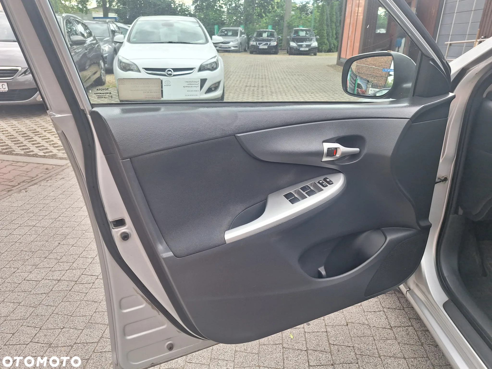 Toyota Corolla 1.6 Luna - 9