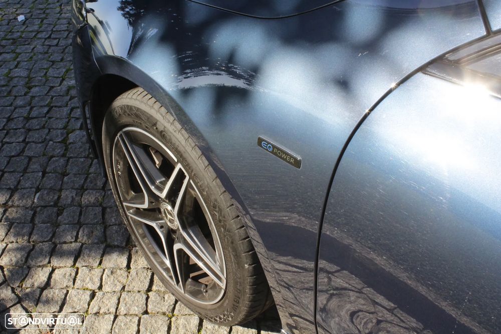 Mercedes-Benz CLA 250 e 8G-DCT AMG Line - 19