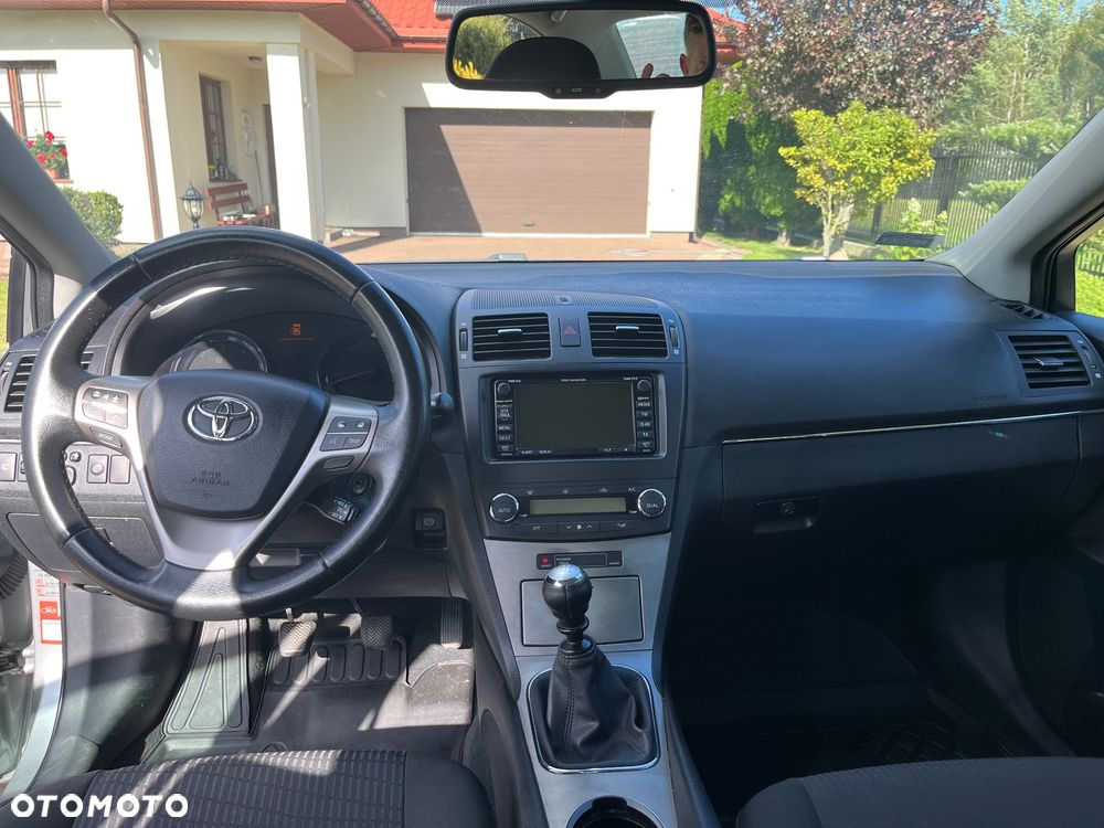 Toyota Avensis 2.0 D-4D Sol - 15