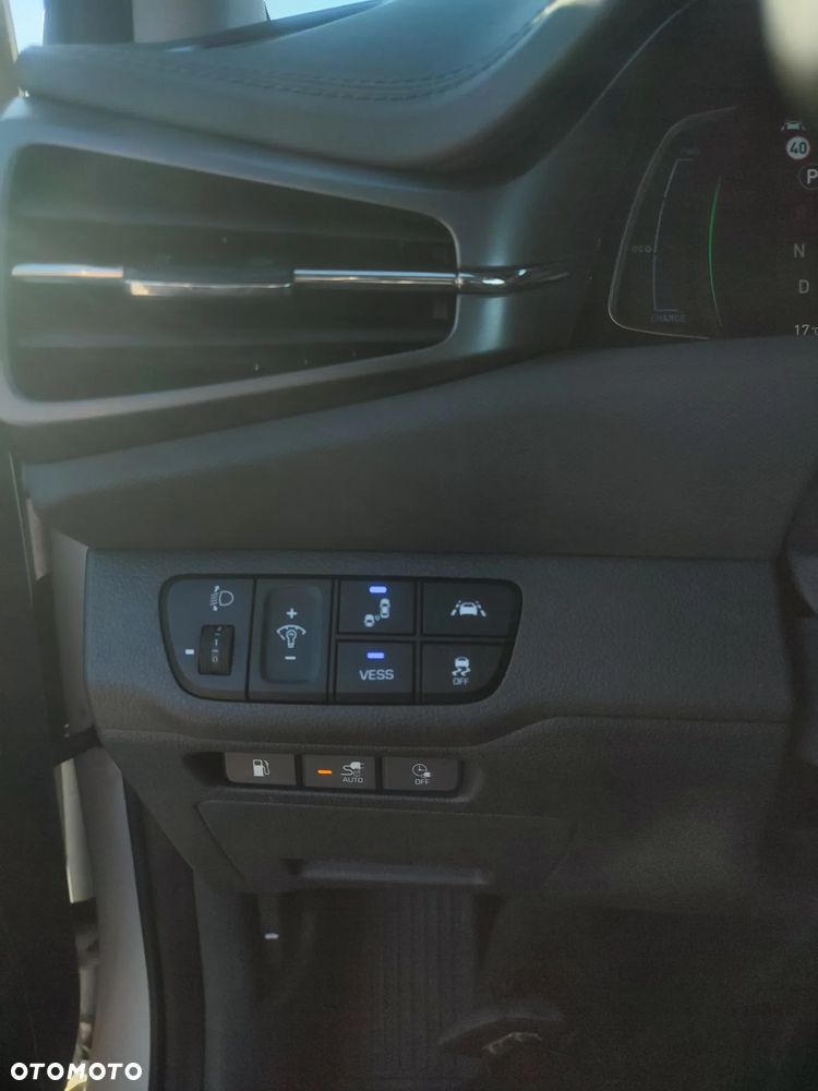 Hyundai IONIQ plug-in hybrid Platinum - 13