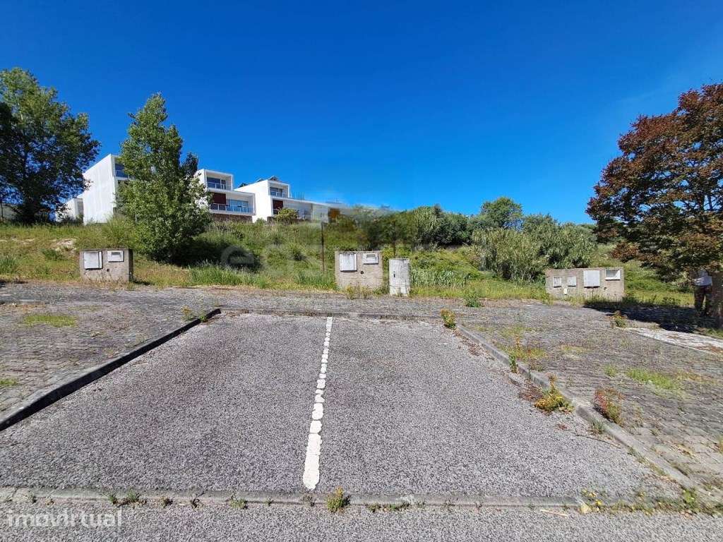 Lote de Terreno para Construção de Moradia - Torres Novas - Grande imagem: 3/9