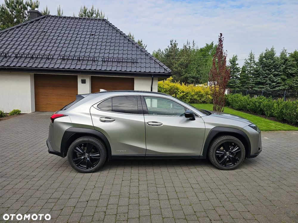 Lexus UX - 26
