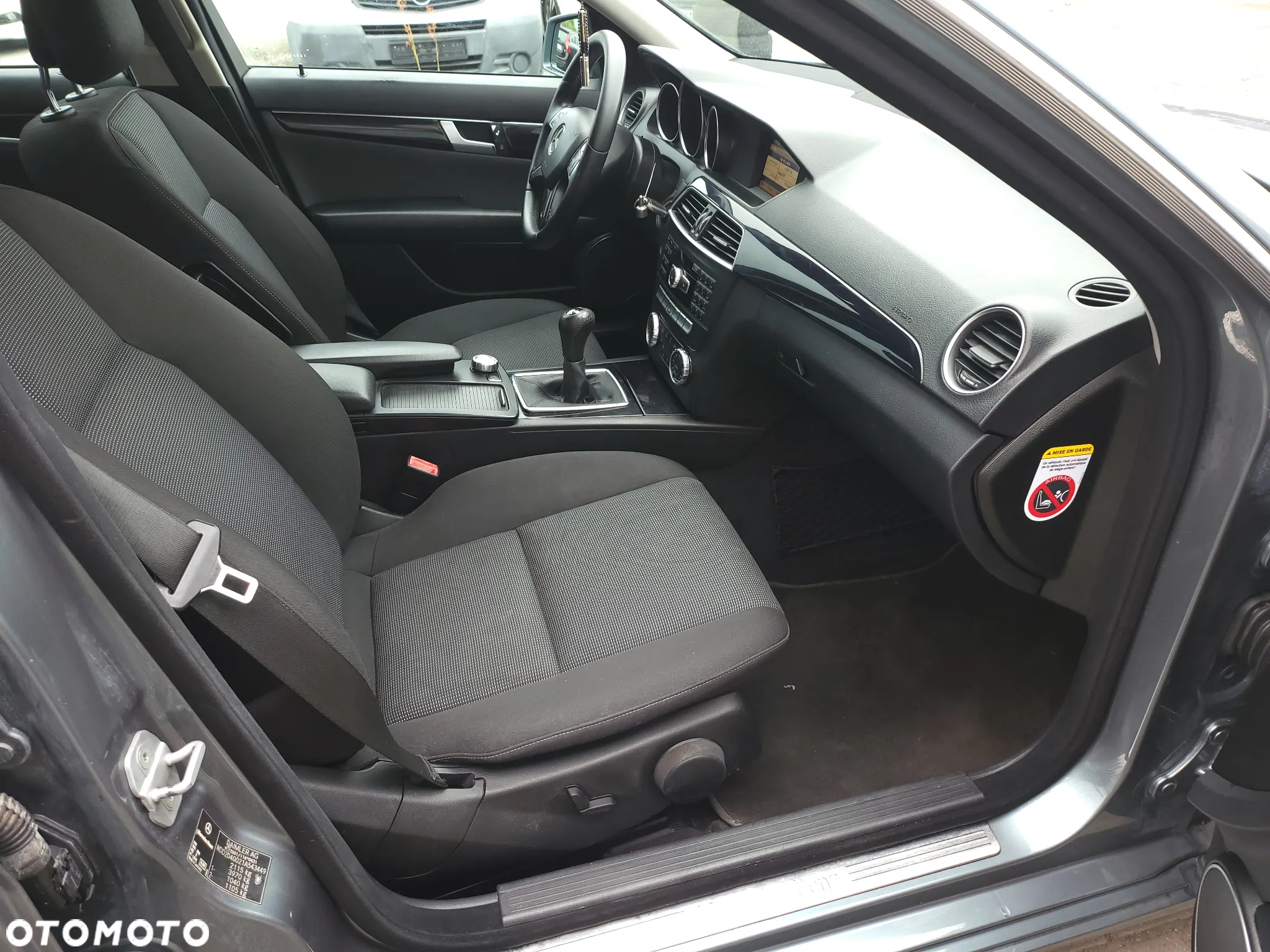 Mercedes-Benz Klasa C 220 CDI BlueEff Edition Elegance - 5