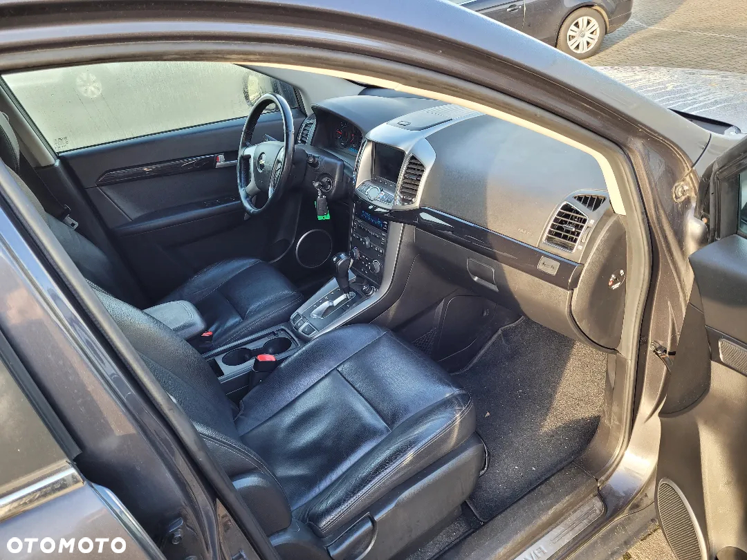 Chevrolet Captiva 2.2 d LT+ - 9