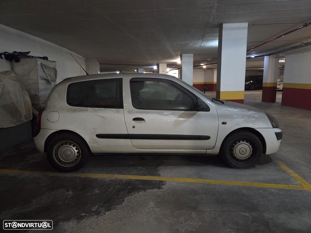 Renault Clio 1.5 dCi S - 5