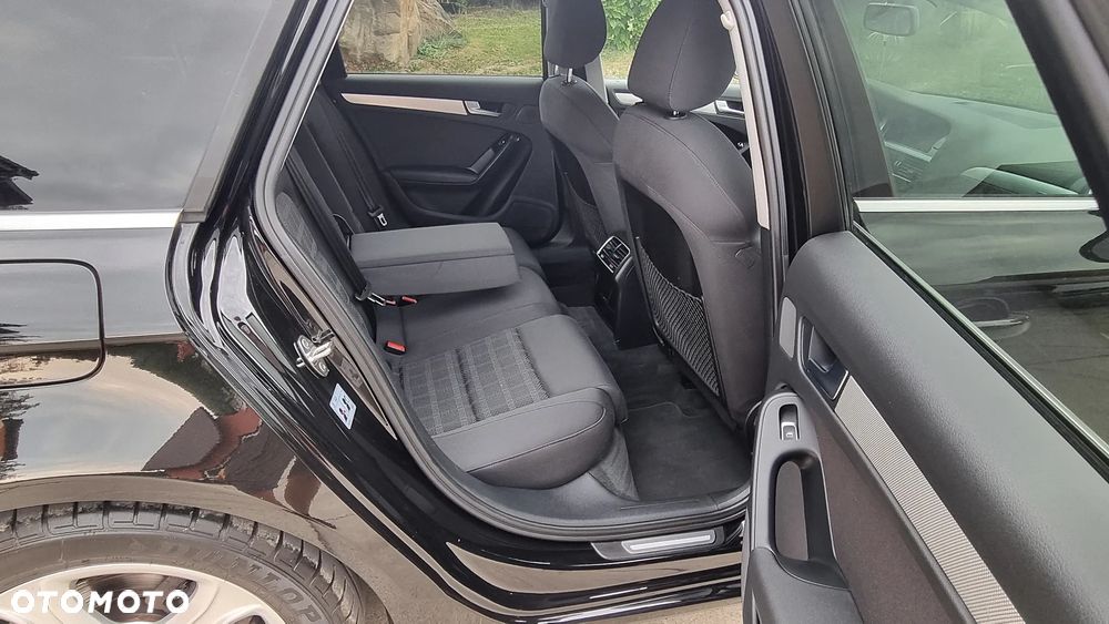 Audi A4 Avant 2.0 TDI DPF clean diesel quattro Ambition - 12