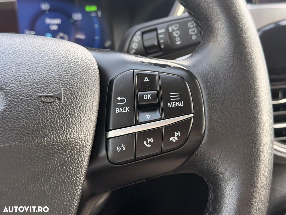 Ford Kuga 2.5 Duratec FHEV AWD Titanium X - 32