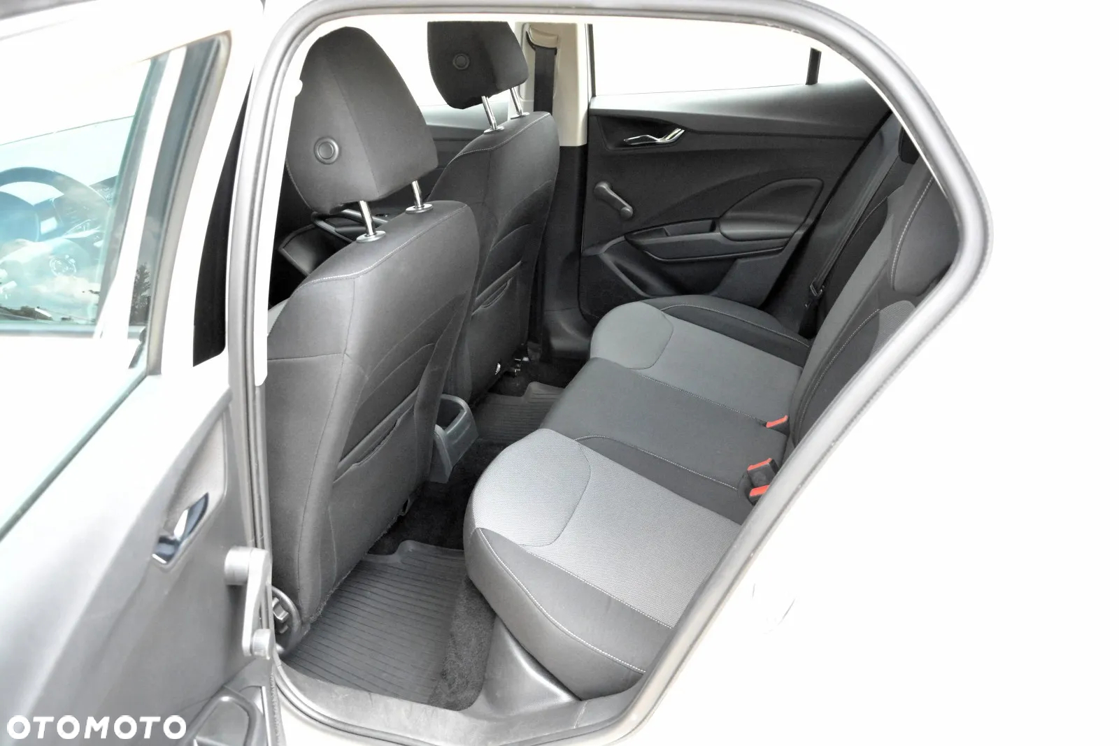 Skoda Fabia 1.0 Ambition - 30