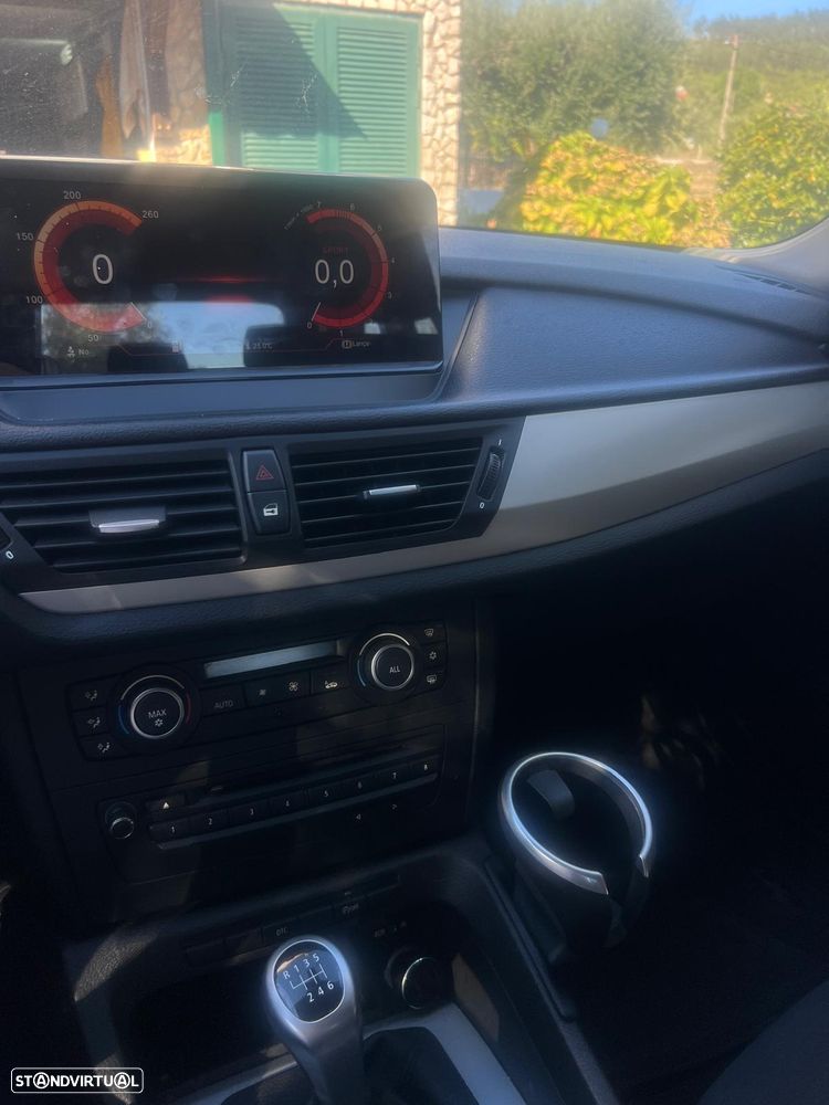 BMW X1 sDrive20d - 10
