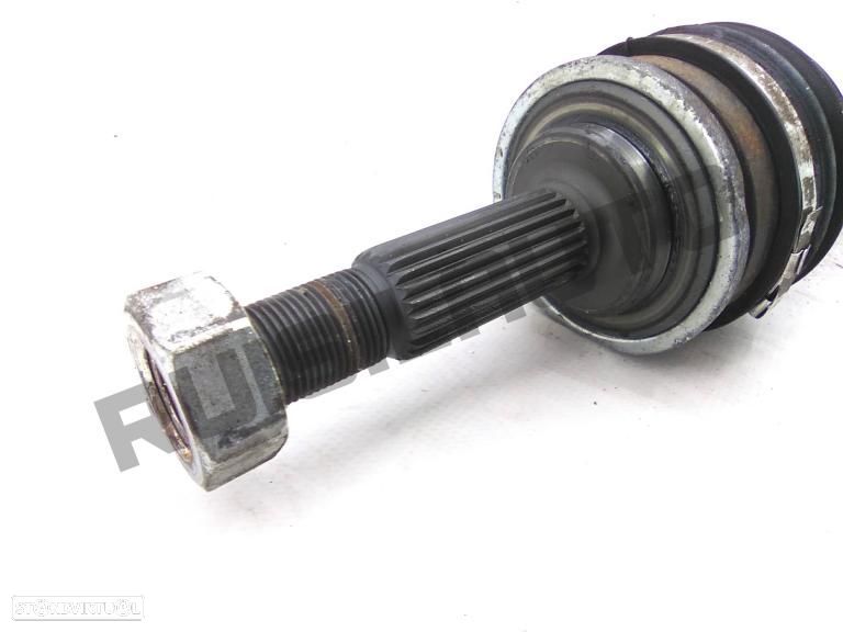 Transmissão Frente Esquerda  Nissan Micra Ii (k11) [1992_2002] - 3