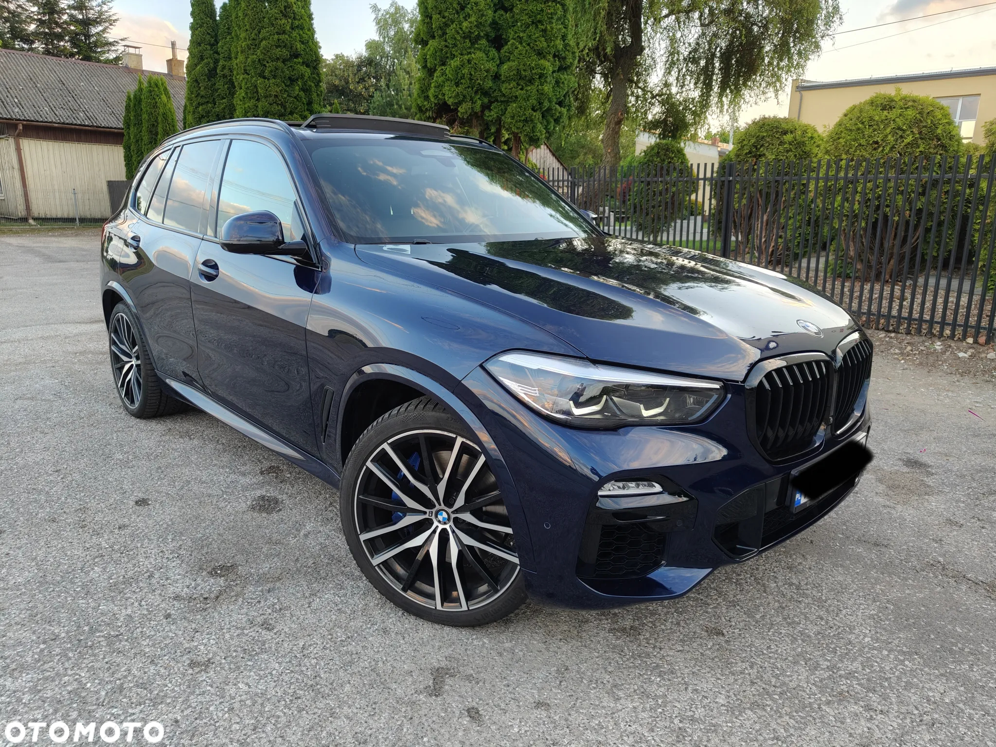 BMW X5 M M50i - 8