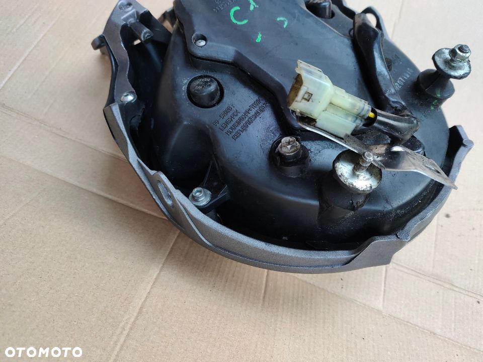DUCATI MONSTER 696 796 Lampa Czasza Stelaż 2010 - 10