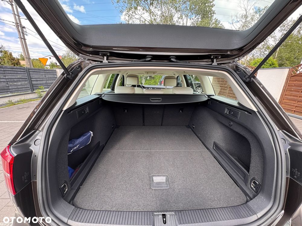 Volkswagen Passat 2.0 TSI BMT Highline DSG - 16