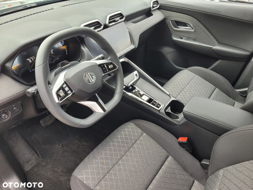 MG ZS Hybrid+ Standard - 8