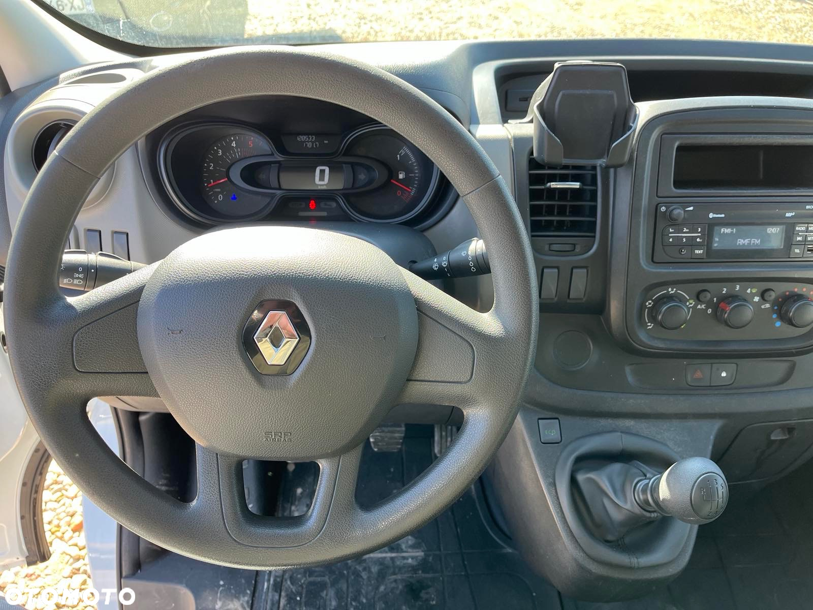 Renault Trafic - 17