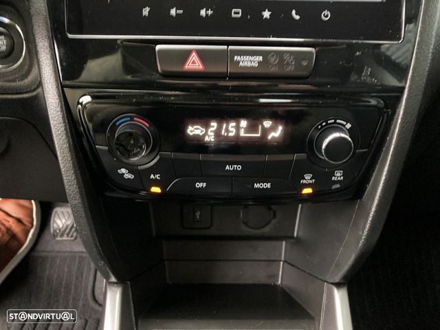 Suzuki Vitara 1.4 Boosterjet Hybrid Club - 23