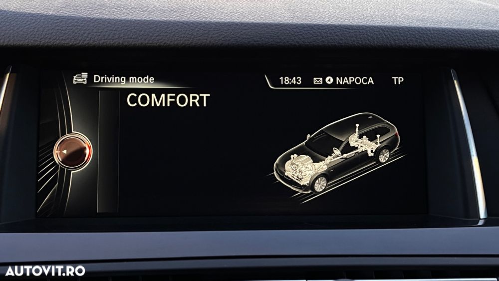 BMW Seria 5 525d xDrive AT - 35