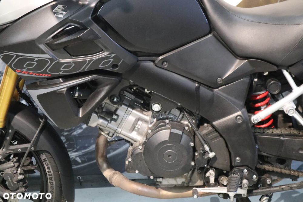 Suzuki V-STROM - 6