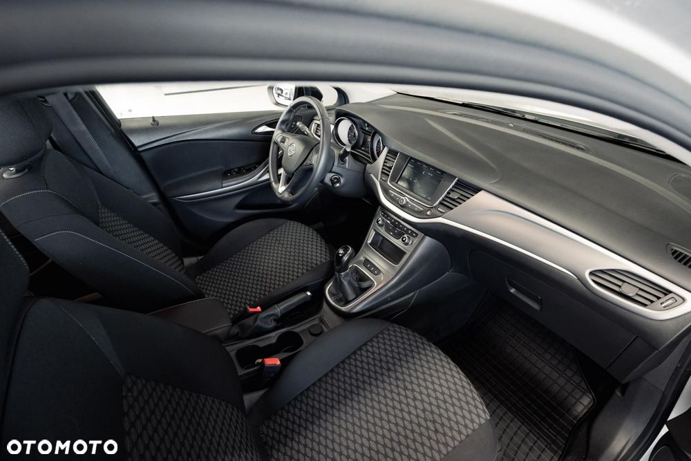 Opel Astra 1.2 T Edition S&S - 17
