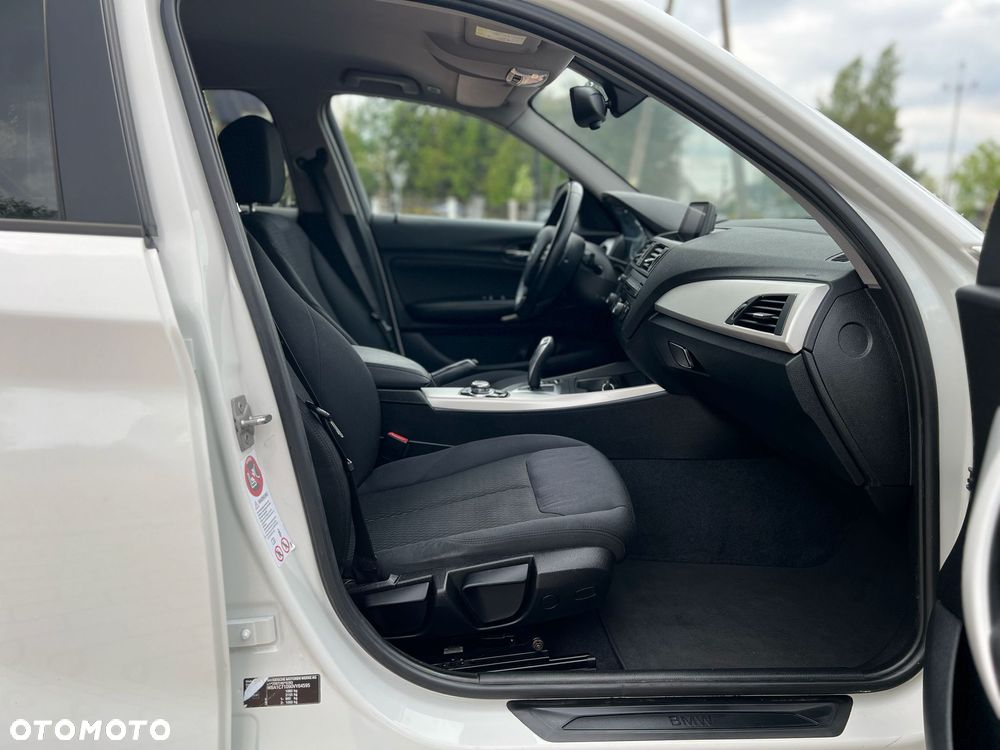 BMW Seria 1 116d Sport Line - 8