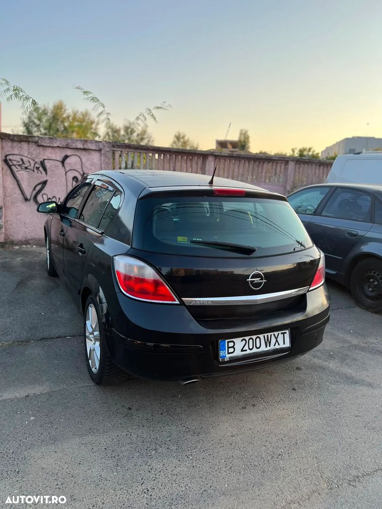 Opel Astra 2.0 Turbo Sport - 13