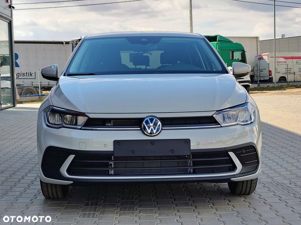 Volkswagen Polo - 2