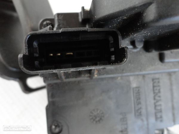 Fecho Da Porta Trás Dto Nissan Note (E11, Ne11) - 2