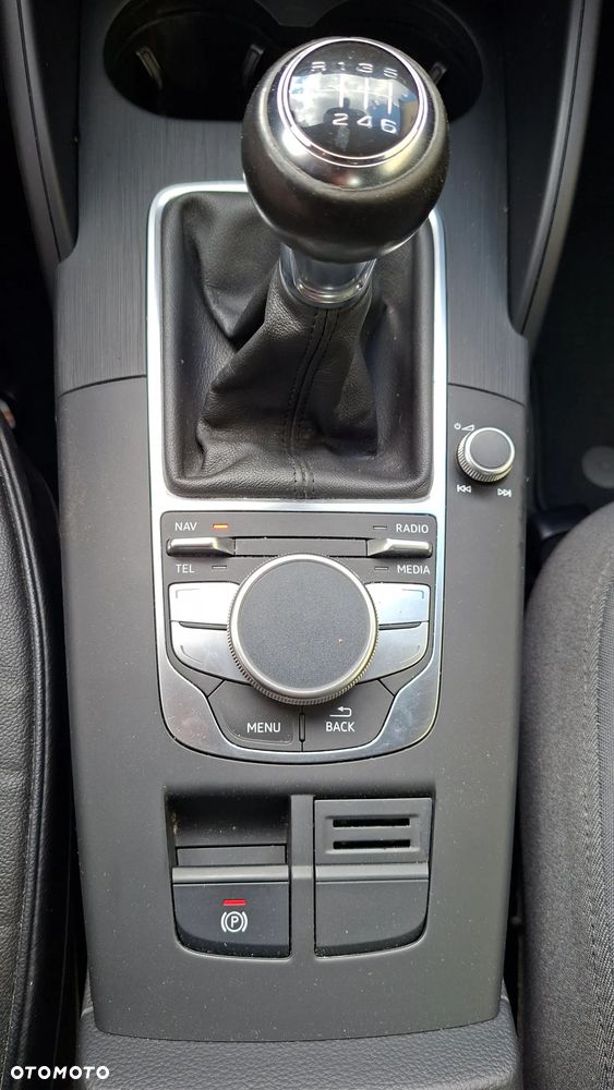 Audi A3 3-drzwiowe 1.4 TFSI Premiere Edition - 34