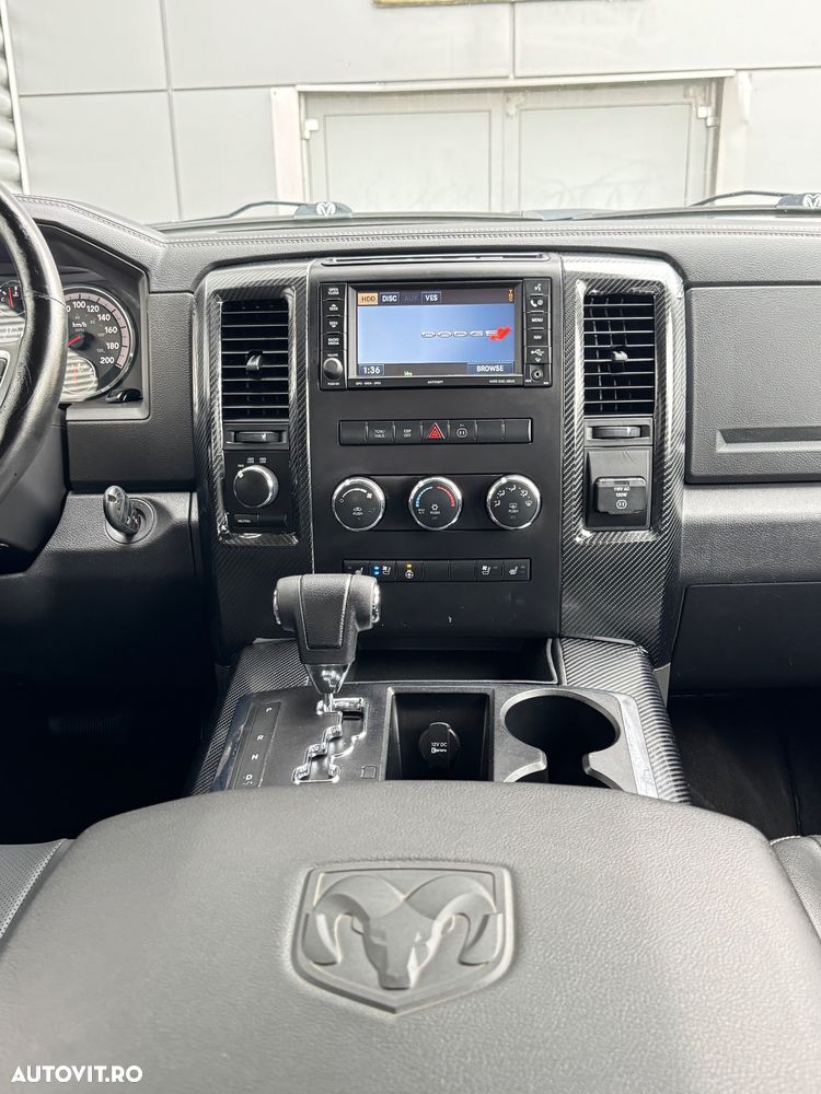 Dodge RAM - 16