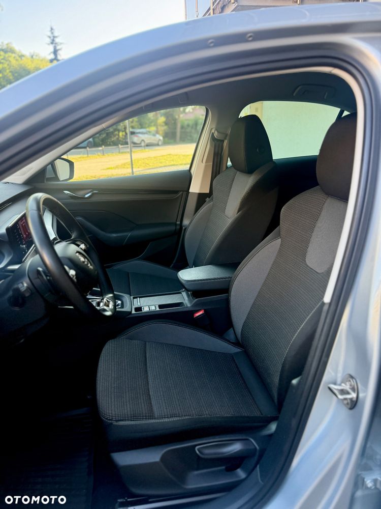 Skoda Octavia 2.0 TDI Ambition DSG - 8