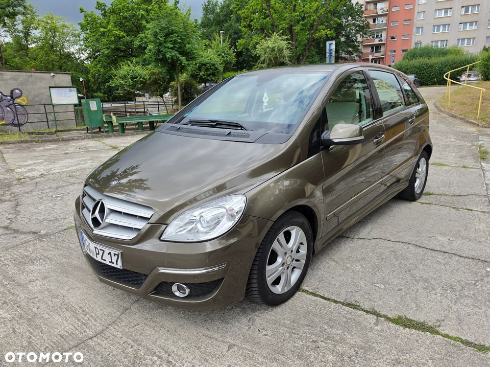 Mercedes-Benz Klasa B 180 CDI Autotronic Grand Edition - 8