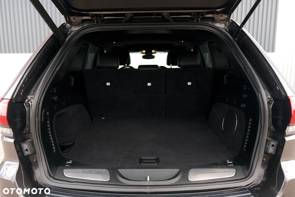 Jeep Grand Cherokee - 20