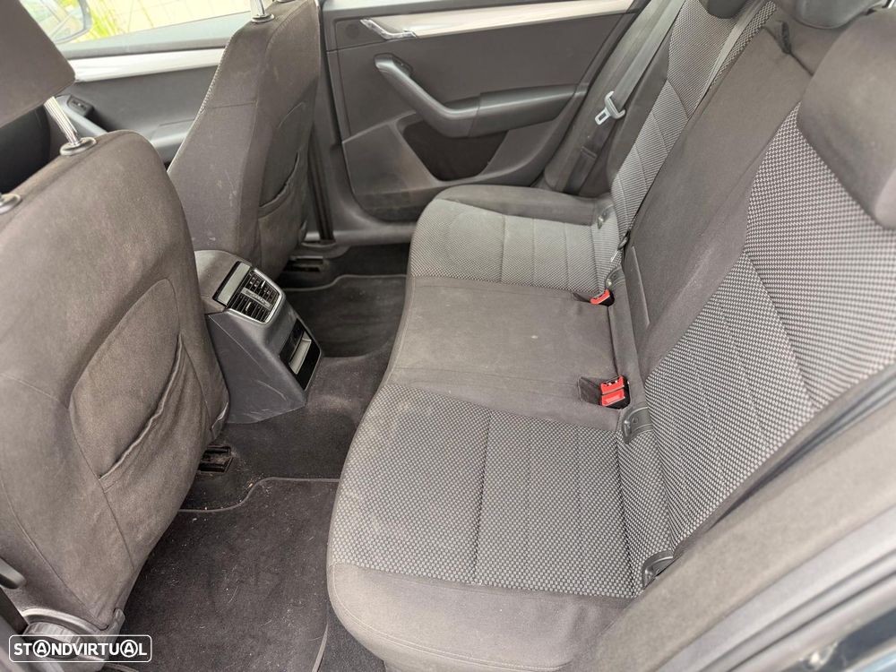 Skoda Octavia 1.6 TDI Greenline - 9