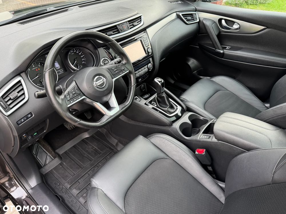 Nissan Qashqai 1.2 DIG-T Xtronic TEKNA+ - 10