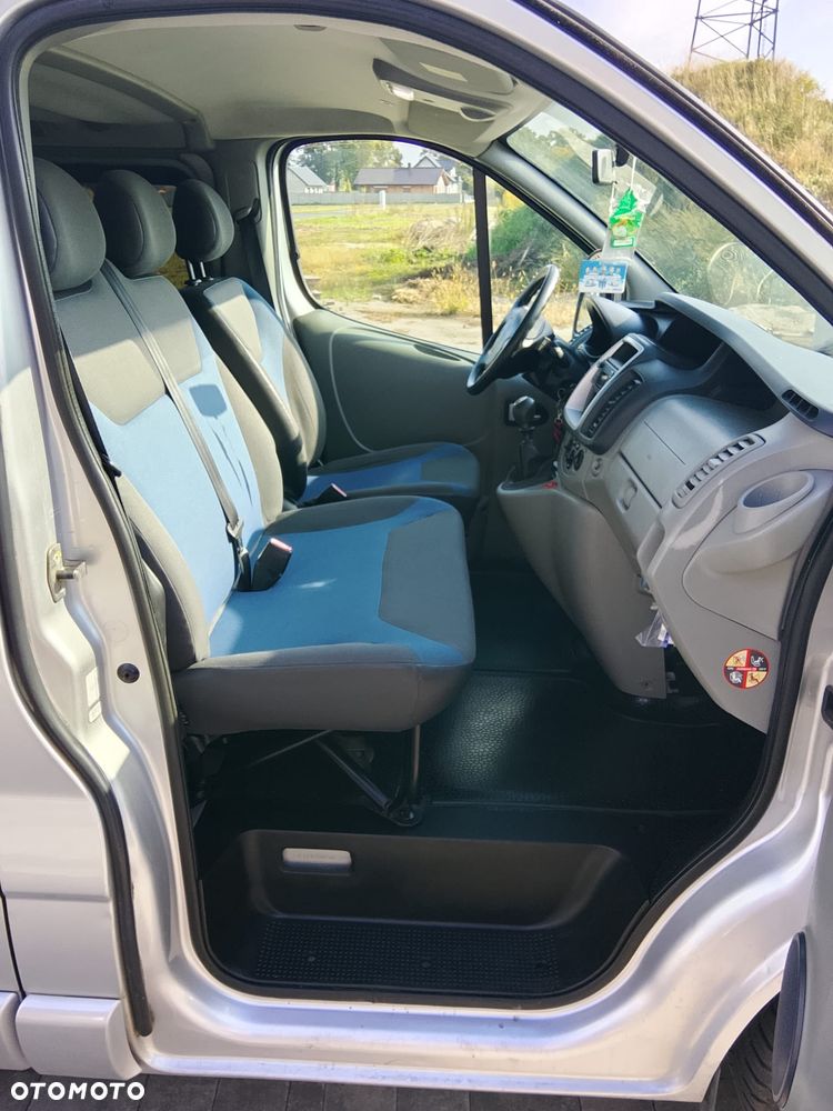 Renault Trafic - 11