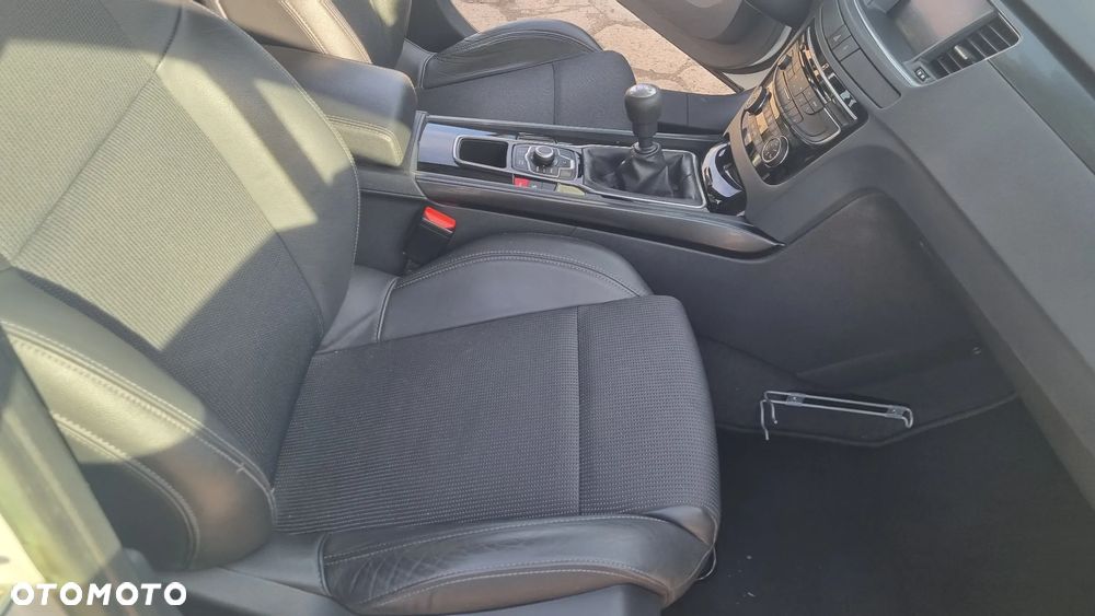 Peugeot 508 1.6 T Allure - 11