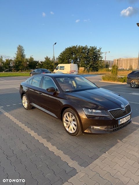 Skoda Superb 2.0 TDI 4x4 Style DSG - 7